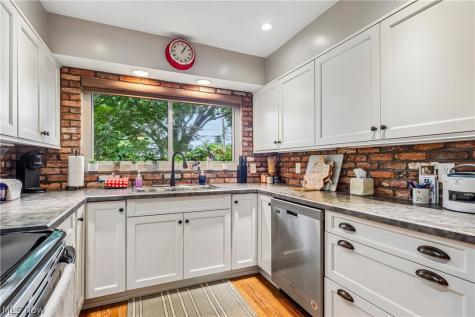 20391 Lake Road Rocky River OH 44116