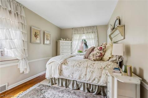 20391 Lake Road Rocky River OH 44116