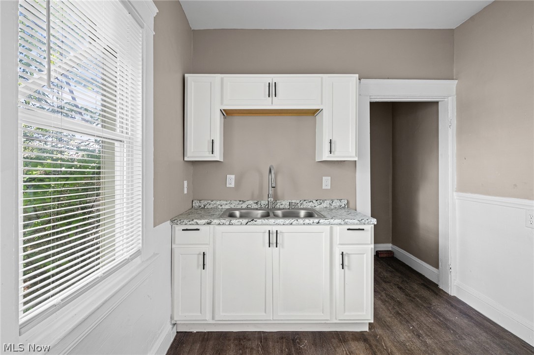 1714 Cliffview Road Cleveland OH 44112