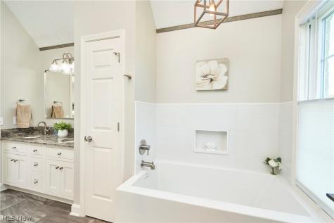 7950 Loriwood Circle NW Massillon OH 44646