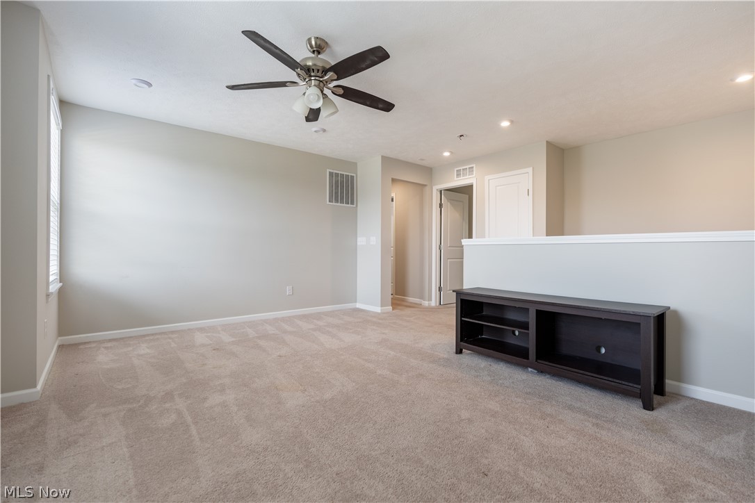 1720 Cobham Lane Wadsworth OH 44281