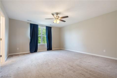 1720 Cobham Lane Wadsworth OH 44281