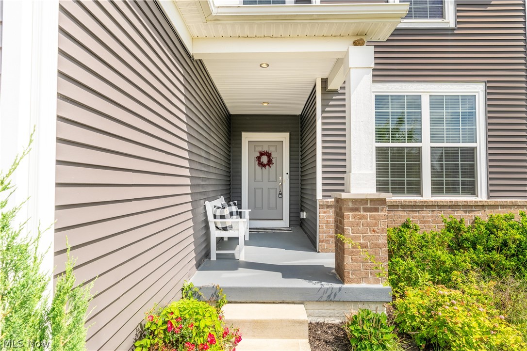 1720 Cobham Lane Wadsworth OH 44281