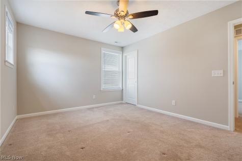 1720 Cobham Lane Wadsworth OH 44281