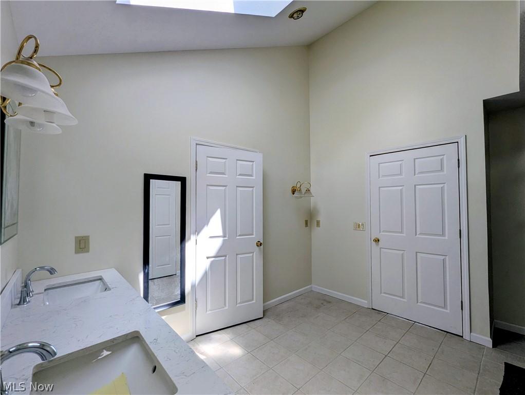 7394 Kniffen Road Leroy OH 44077