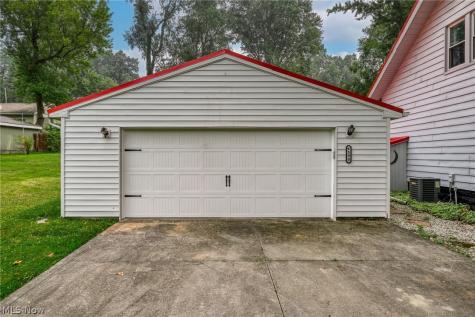 6590 N Pleasant Avenue Kent OH 44240