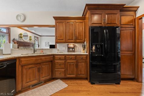 8574 Ashmede Court Circle NW Massillon OH 44646
