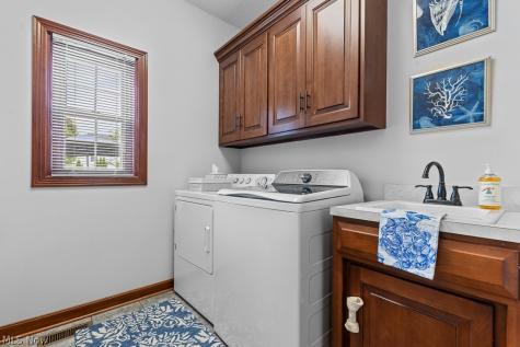 8574 Ashmede Court Circle NW Massillon OH 44646