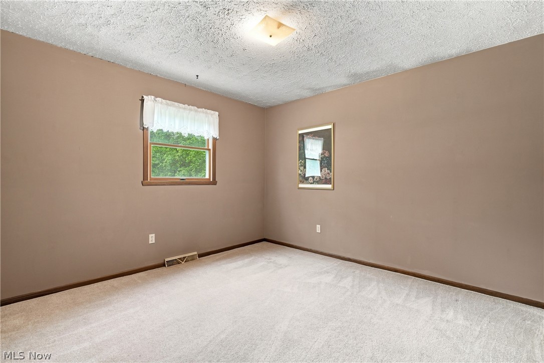 44480 Us Highway 36 Coshocton OH 43812