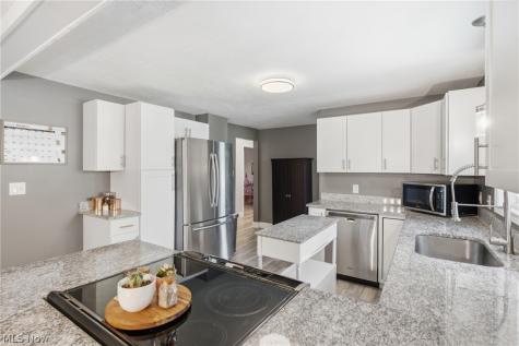 1846 Edwards Drive Akron OH 44306