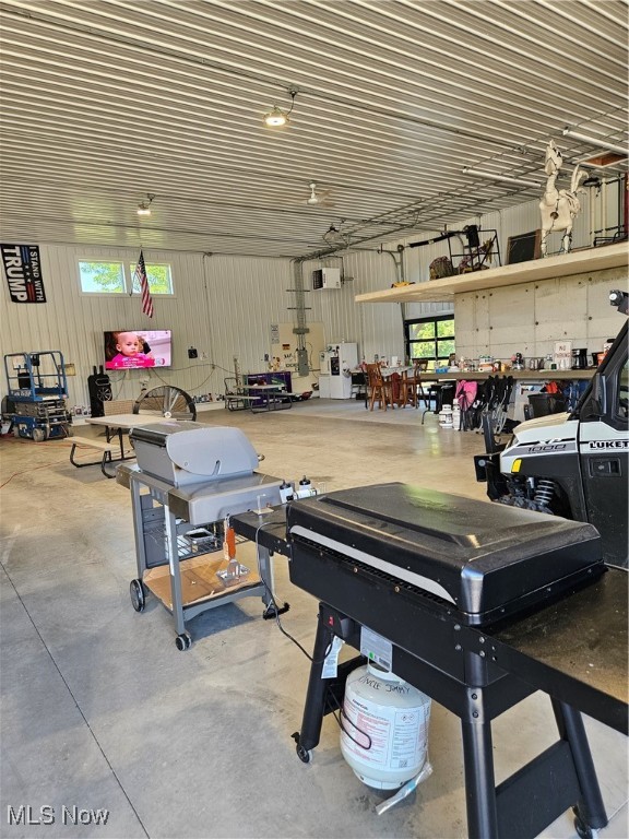 1180 N County Line Road Geneva OH 44041