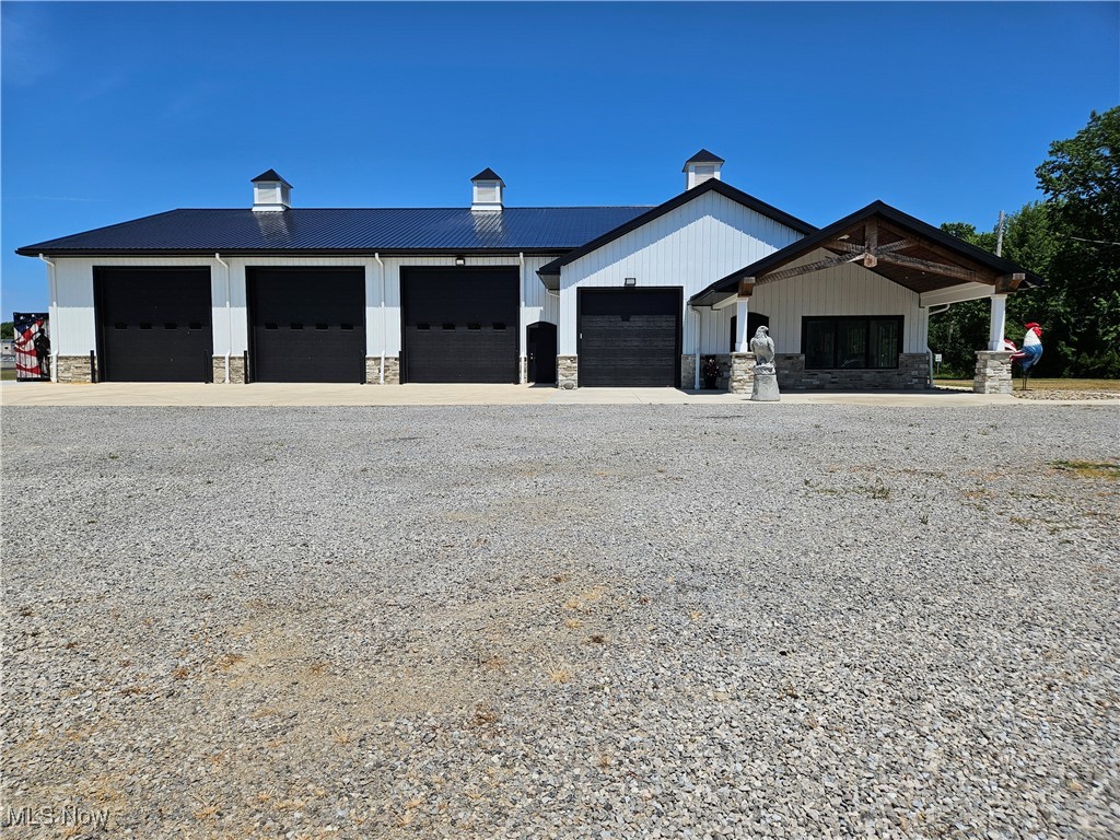 1180 N County Line Road Geneva OH 44041