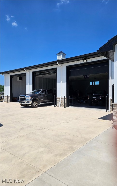 1180 N County Line Road Geneva OH 44041