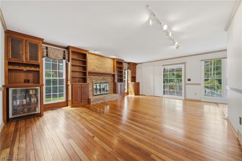 1219 Briarview Avenue NW North Canton OH 44720