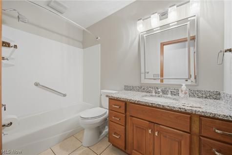 1219 Briarview Avenue NW North Canton OH 44720