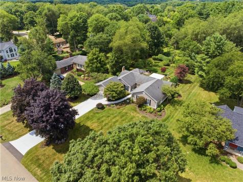 1219 Briarview Avenue NW North Canton OH 44720