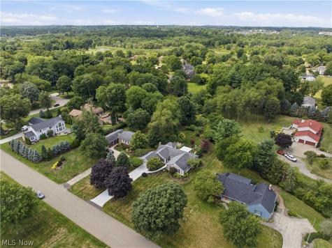 1219 Briarview Avenue NW North Canton OH 44720