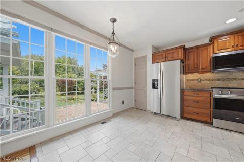 1219 Briarview Avenue NW North Canton OH 44720