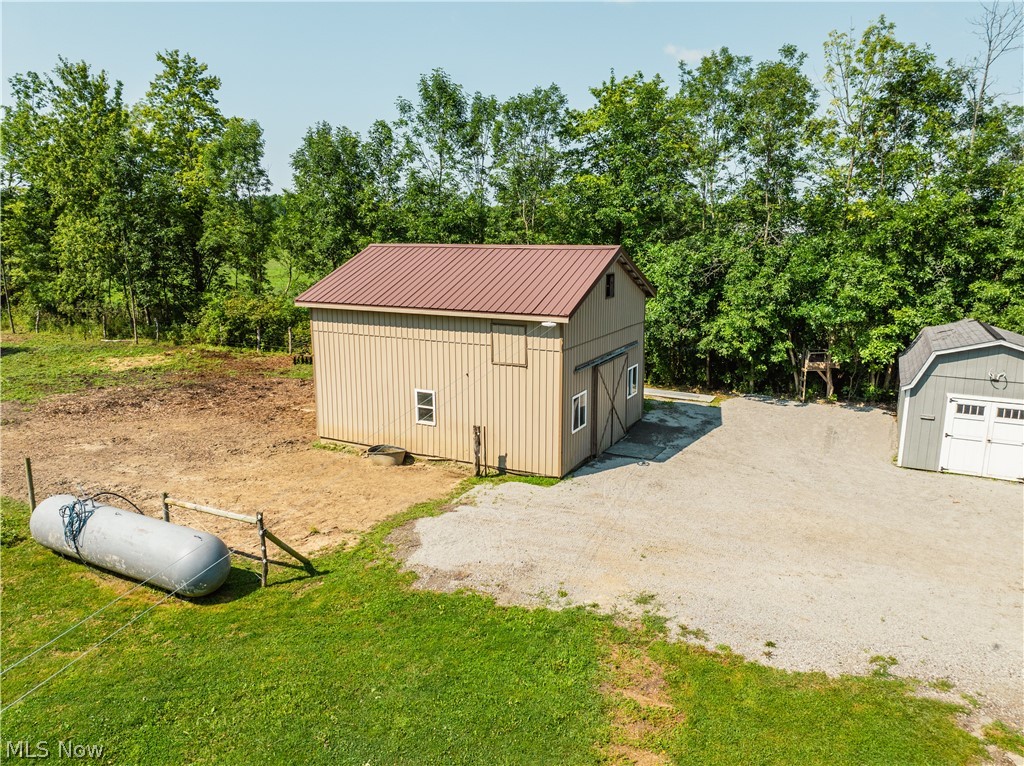 17881 Huntley Road Windsor OH 44099