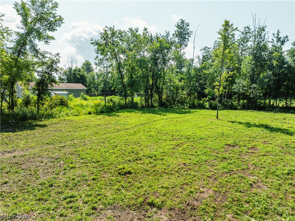 17881 Huntley Road Windsor OH 44099