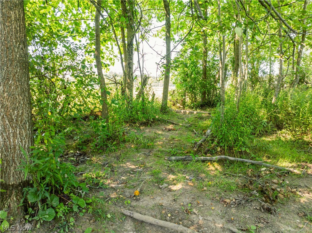 17881 Huntley Road Windsor OH 44099