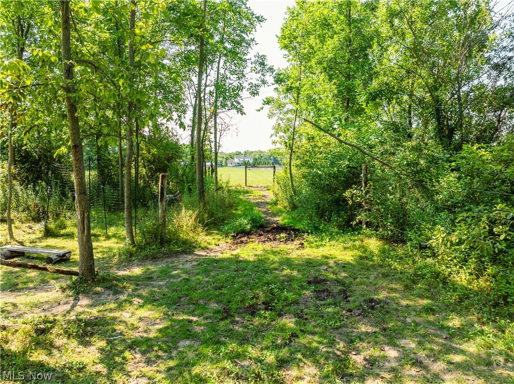 17881 Huntley Road Windsor OH 44099