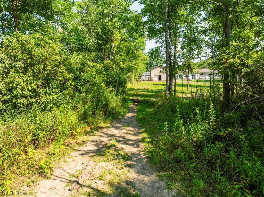 17881 Huntley Road Windsor OH 44099