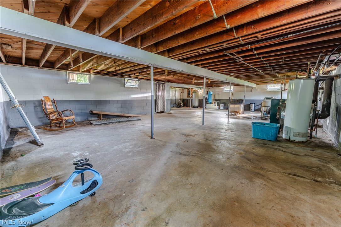 17881 Huntley Road Windsor OH 44099