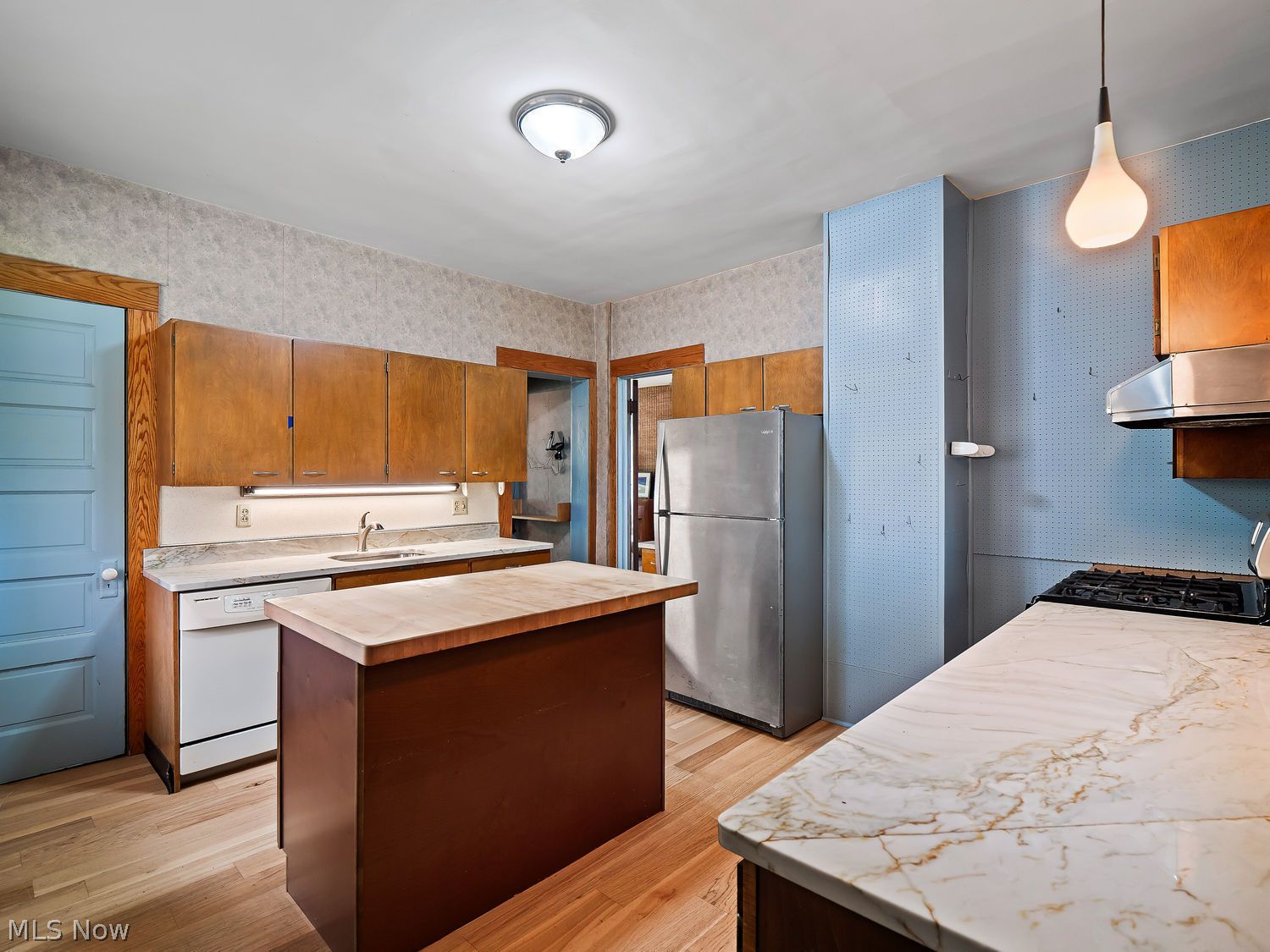 9801 Lake Avenue Cleveland OH 44102