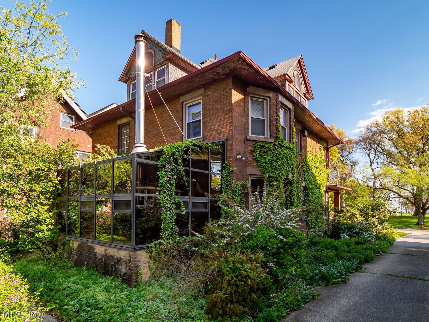 9801 Lake Avenue Cleveland OH 44102