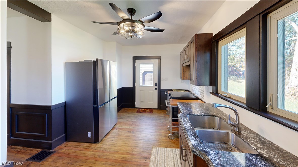 79 Hawthorne Street Struthers OH 44471