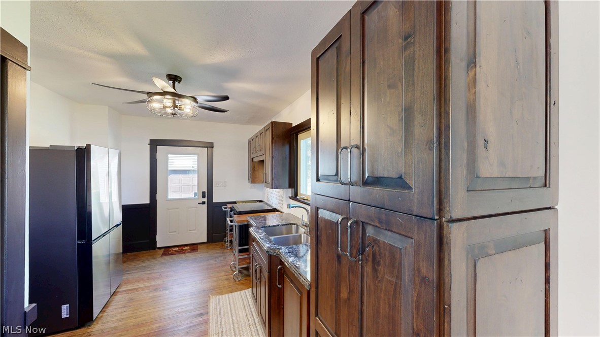 79 Hawthorne Street Struthers OH 44471