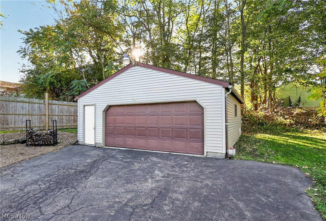 79 Hawthorne Street Struthers OH 44471