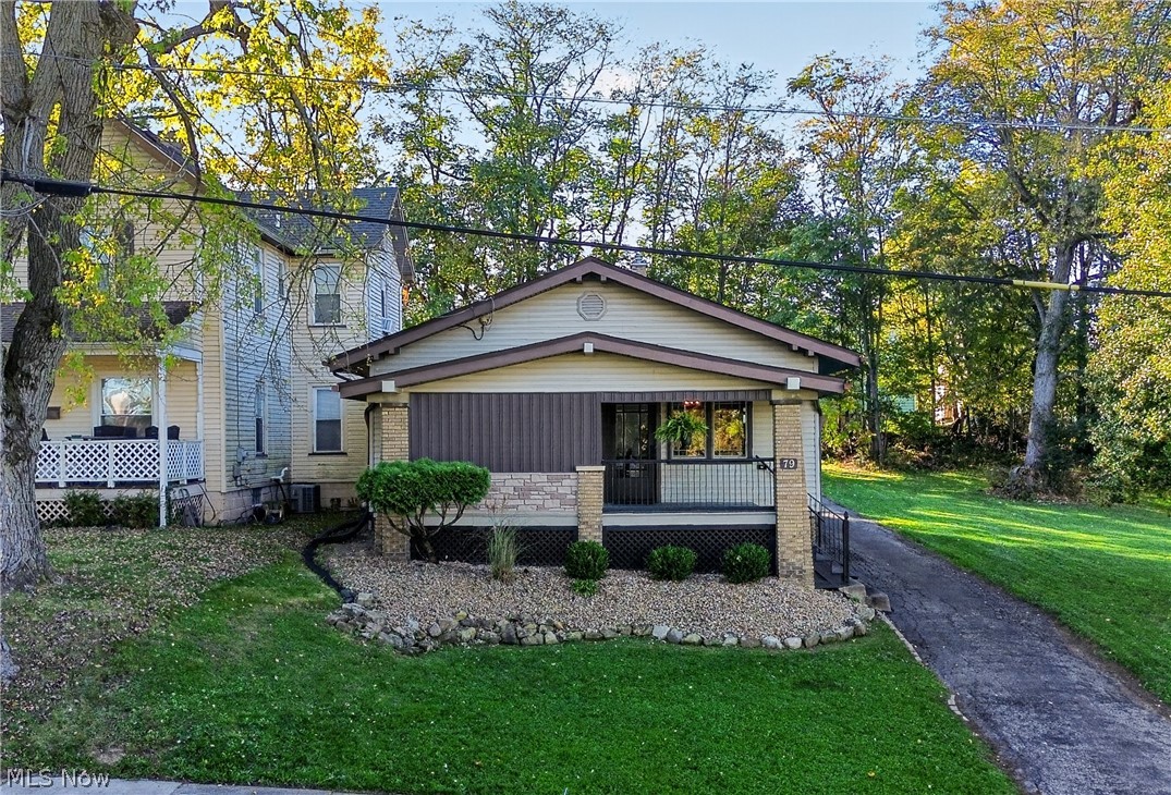 79 Hawthorne Street Struthers OH 44471