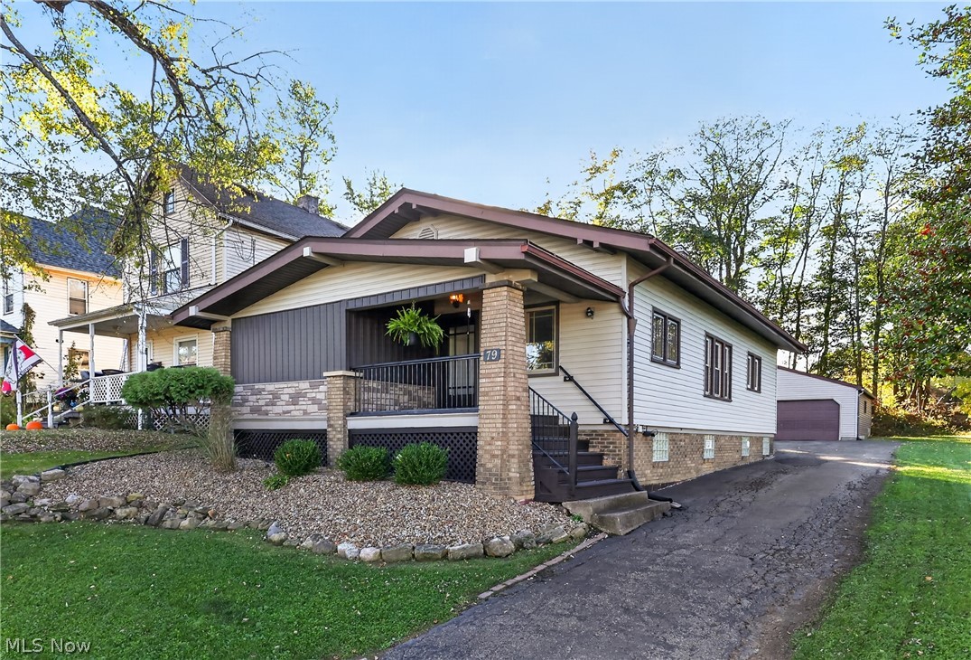 79 Hawthorne Street Struthers OH 44471