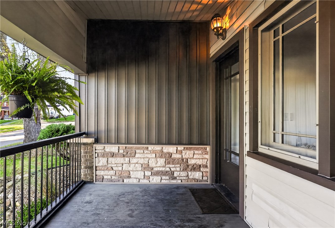 79 Hawthorne Street Struthers OH 44471