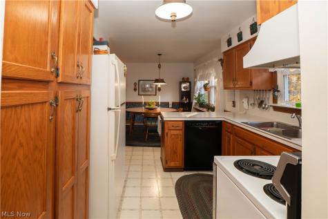 3123 Pine Hills Drive SW Massillon OH 44646