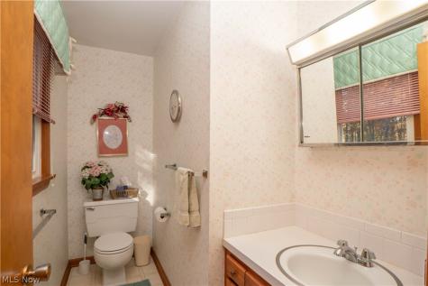 3123 Pine Hills Drive SW Massillon OH 44646