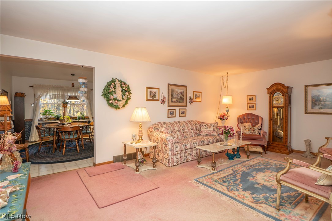 3123 Pine Hills Drive SW Massillon OH 44646