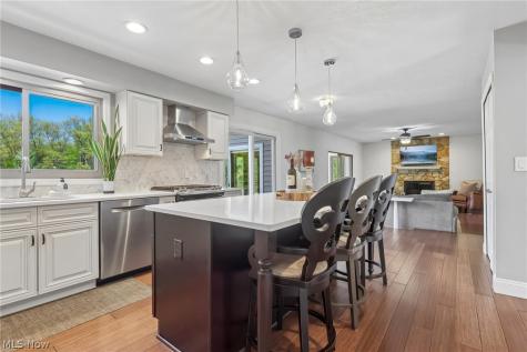 4420 Prestwick Crossing Westlake OH 44145