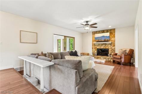 4420 Prestwick Crossing Westlake OH 44145