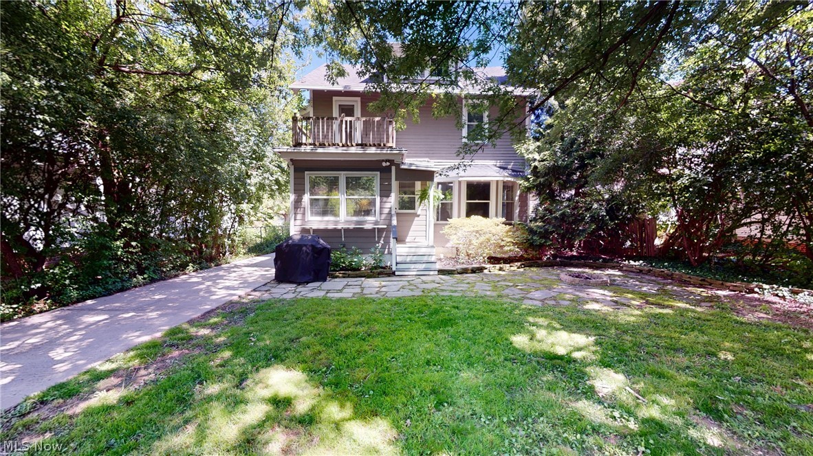 17487 Clifton Boulevard Lakewood OH 44107