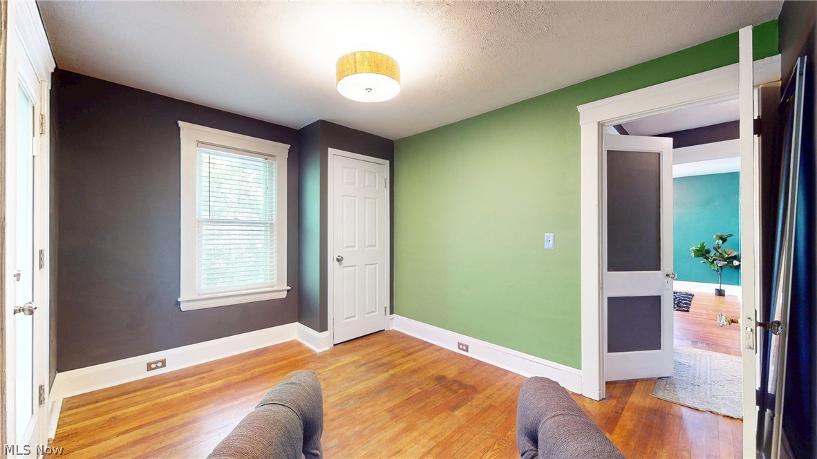 17487 Clifton Boulevard Lakewood OH 44107