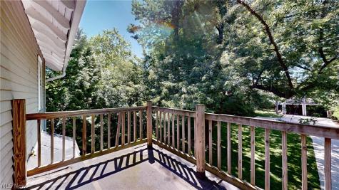 17487 Clifton Boulevard Lakewood OH 44107