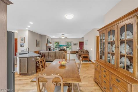 2275 Abbeyville Road Valley City OH 44280