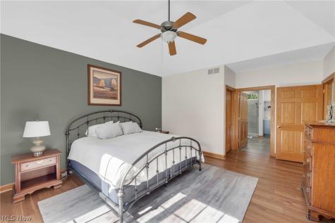 2275 Abbeyville Road Valley City OH 44280