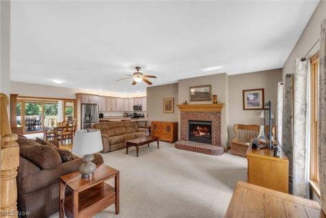 2275 Abbeyville Road Valley City OH 44280