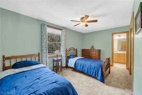 2275 Abbeyville Road Valley City OH 44280