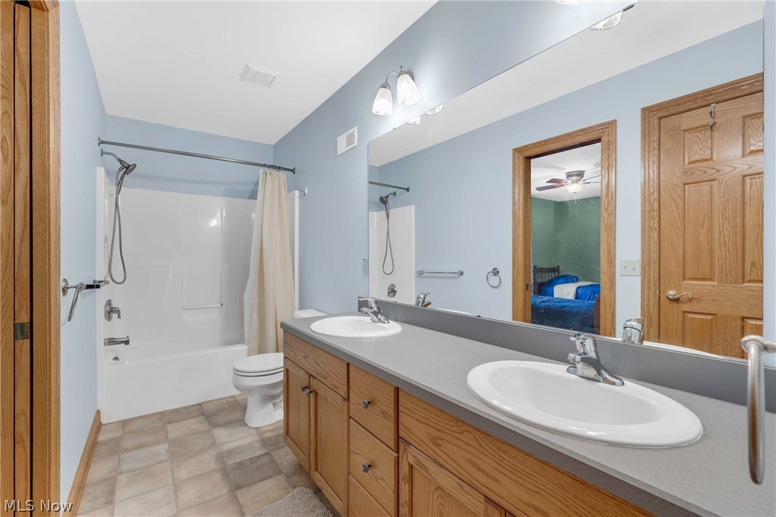 2275 Abbeyville Road Valley City OH 44280