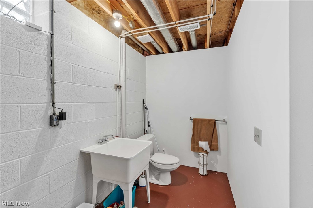 2275 Abbeyville Road Valley City OH 44280